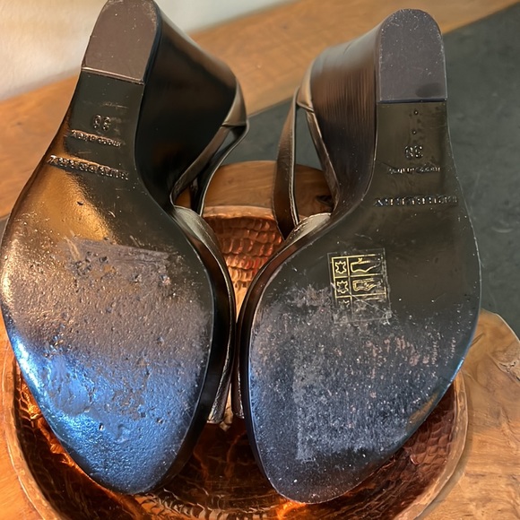 Burberry London wedge platforms, gold, Sz 38 - Picture 10 of 14